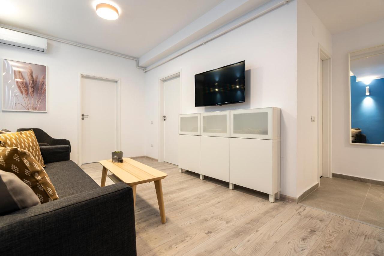 Blue Design Apartament In Magheru Bucarest Esterno foto